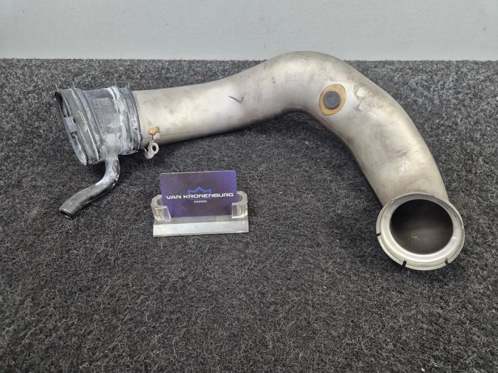 Gebruikte Intercooler Buis Mercedes E-Klasse AMG (W212) 5.5 E-63 S AMG V8 32V Prijs € 49,95 Inclusief btw aangeboden door Van Kronenburg Engines