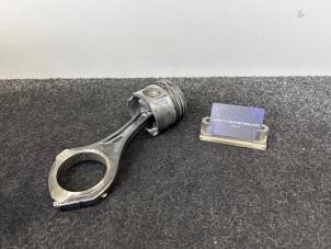 Gebruikte Zuiger Mercedes Sprinter 5t (907.6) 319 CDI 3.0 V6 24V 4x4 Prijs € 121,00 Inclusief btw aangeboden door Van Kronenburg Engines