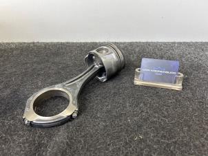 Gebruikte Zuiger Mercedes Sprinter 5t (907.6) 419 CDI 3.0 V6 24V RWD Prijs € 121,00 Inclusief btw aangeboden door Van Kronenburg Engines