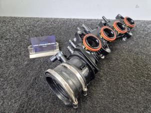 Gebruikte Inlaatspruitstuk Mercedes G AMG (463) 4.0 G 63 AMG V8 32V Prijs € 79,99 Inclusief btw aangeboden door Van Kronenburg Engines