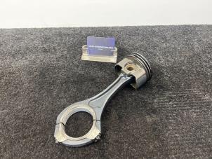 Gebruikte Drijfstang Mercedes E (W213) E-350d 3.0 V6 24V Prijs € 350,00 Inclusief btw aangeboden door Van Kronenburg Engines