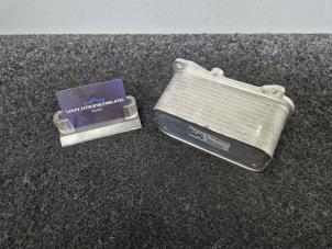 Gebruikte Oliekoeler Mercedes G AMG (463) 4.0 G 63 AMG V8 32V Prijs € 59,96 Inclusief btw aangeboden door Van Kronenburg Engines