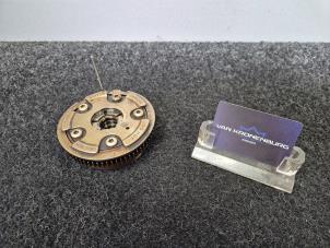 Gebruikte Nokkenas Verstelling Mercedes C Combi (S203) 3.0 C-280 V6 24V Prijs € 79,94 Inclusief btw aangeboden door Van Kronenburg Engines