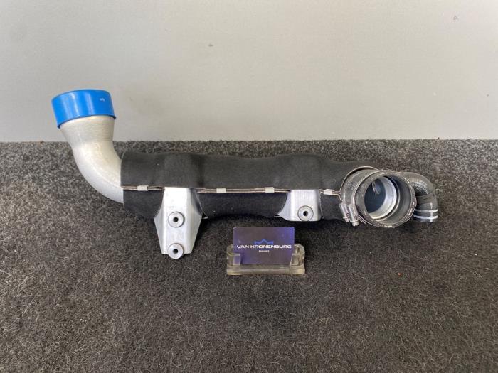 Nieuwe Intercooler Buis Mercedes A-Klasse AMG (177.0) 2.0 A-45 AMG Turbo 16V 4Matic+ Prijs € 75,00 Inclusief btw aangeboden door Van Kronenburg Engines