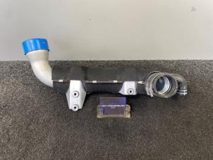 Nieuwe Intercooler Buis Mercedes A-Klasse AMG (177.0) 2.0 A-45 AMG Turbo 16V 4Matic+ Prijs € 75,00 Inclusief btw aangeboden door Van Kronenburg Engines