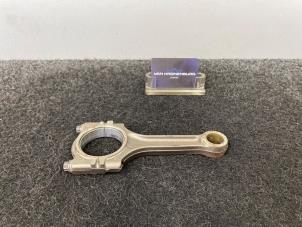 Gebruikte Drijfstang Porsche 911 (996) 3.6 Carrera 4 24V Prijs op aanvraag aangeboden door Van Kronenburg Engines