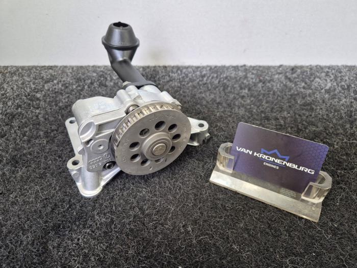 Gebruikte Oliepomp Volkswagen Caddy III (2KA,2KH,2CA,2CH) 1.6 TDI 16V Prijs € 25,00 Inclusief btw aangeboden door Van Kronenburg Engines
