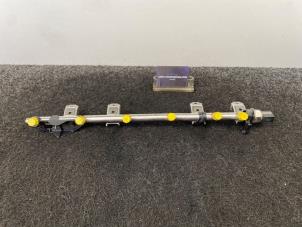 Gebruikte Injector brug BMW 3 serie (E92) 330i 24V Prijs € 29,95 Inclusief btw aangeboden door Van Kronenburg Engines