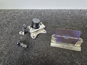 Gebruikte Olie niveau sensor Mercedes C (W204) 1.6 C-180 16V BlueEfficiency Prijs € 19,95 Inclusief btw aangeboden door Van Kronenburg Engines