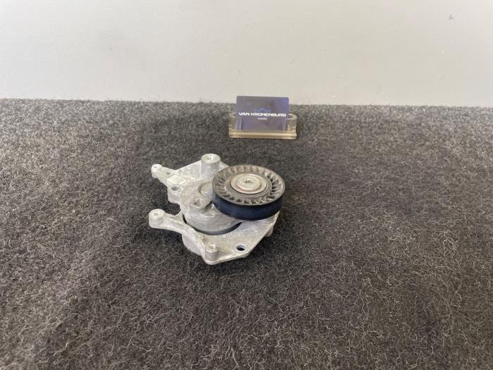 Gebruikte Spanner multiriem Mercedes G AMG (463) 4.0 G 63 AMG V8 32V Prijs € 60,50 Inclusief btw aangeboden door Van Kronenburg Engines