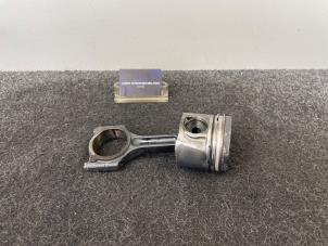 Gebruikte Zuiger Opel Vivaro 1.6 CDTI BiTurbo 120 Prijs € 84,70 Inclusief btw aangeboden door Van Kronenburg Engines