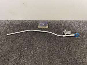 Gebruikte Peilstok Olie Mercedes A-Klasse AMG (W176) 2.0 A-45 AMG Turbo 16V 4-Matic Prijs € 39,95 Inclusief btw aangeboden door Van Kronenburg Engines