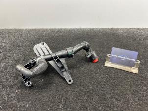 Gebruikte Waterpijp Mercedes C (W204) 3.5 C-350 CGI V6 24V Prijs € 19,95 Inclusief btw aangeboden door Van Kronenburg Engines