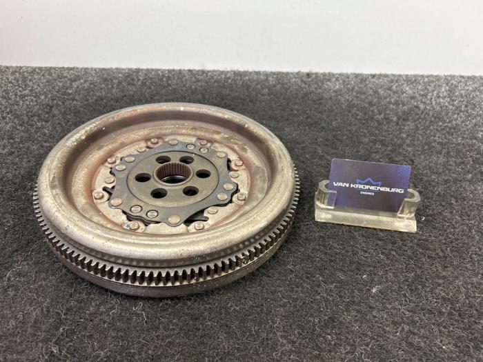 Gebruikte Vliegwiel dubbele massa Audi A3 (8V1/8VK) 2.0 TDI 16V Prijs € 99,95 Inclusief btw aangeboden door Van Kronenburg Engines