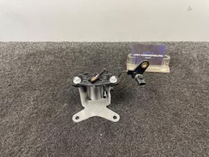 Gebruikte Olie niveau sensor Mercedes E (W211) 3.0 E-320 CDI 24V Prijs € 20,00 Inclusief btw aangeboden door Van Kronenburg Engines