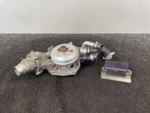 Gebruikte Waterpomp BMW M3 (F80) 3.0 24V TwinPower Turbo Prijs € 150,00 Inclusief btw aangeboden door Van Kronenburg Engines