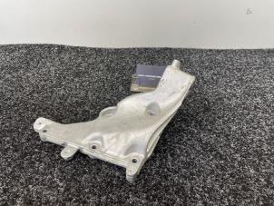 Gebruikte Motorsteun Mercedes S (222.0/222.1) 5.5 S-63 AMG V8 32V Biturbo Prijs € 44,95 Inclusief btw aangeboden door Van Kronenburg Engines