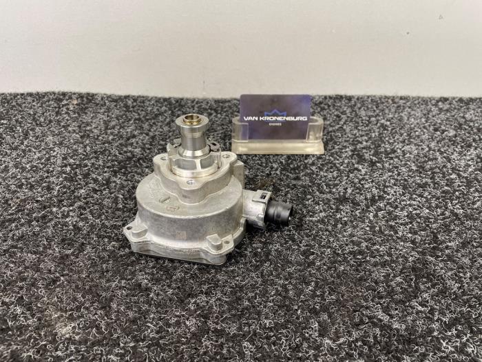 Nieuwe Vacuumpomp (Benzine) BMW 3 serie (E90) 330i 24V Prijs € 45,00 Inclusief btw aangeboden door Van Kronenburg Engines