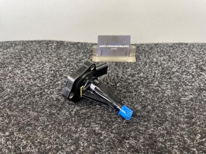 Gebruikte Oliepeil sensor Audi A3 Sportback (8VA/8VF) 2.0 TDI 16V Prijs € 9,00 Inclusief btw aangeboden door Van Kronenburg Engines
