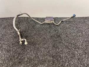 Gebruikte Brandstofleiding Jaguar F-type 3.0 S V6 24V Prijs € 49,95 Inclusief btw aangeboden door Van Kronenburg Engines