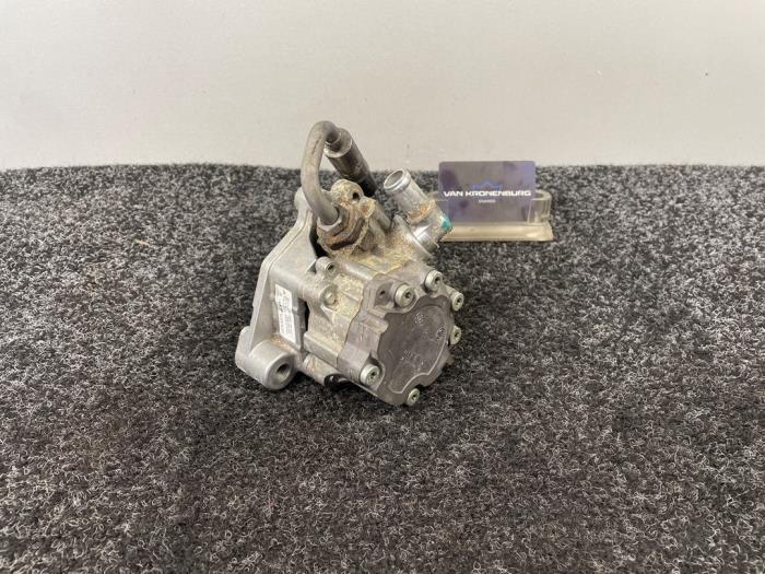 Stuurbekrachtiging Pomp van een Audi S5 (8T3) S5 4.2 V8 40V 2010