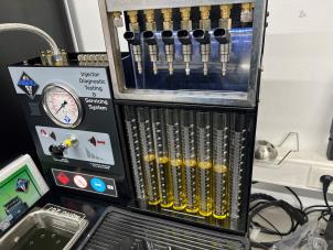 Gereviseerde Injector (benzine injectie) Volkswagen Golf V (1K1) 2.0 GTI 16V FSI Turbo Prijs € 87,73 Inclusief btw aangeboden door Van Kronenburg Engines