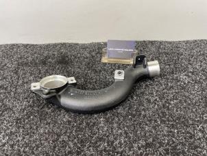 Nieuwe Waterpijp Mercedes S (W220) 5.8 S-600L V12 36V Prijs € 65,00 Inclusief btw aangeboden door Van Kronenburg Engines