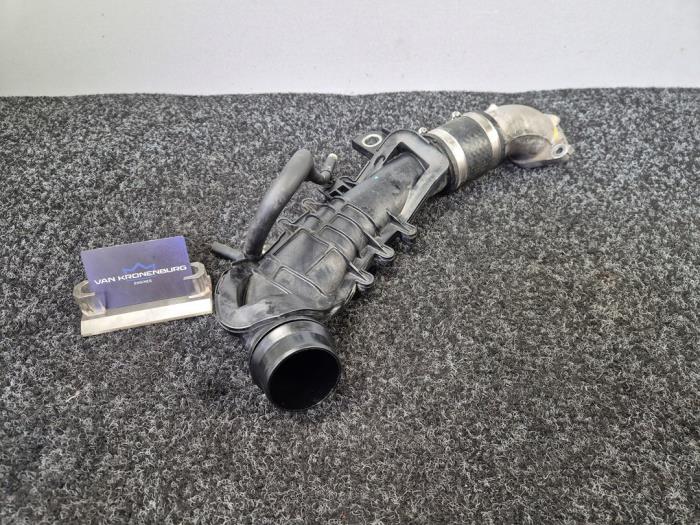 Gebruikte Intercooler Buis Mazda 6 (GJ/GH/GL) 2.2 SkyActiv-D 150 16V Prijs € 39,95 Inclusief btw aangeboden door Van Kronenburg Engines