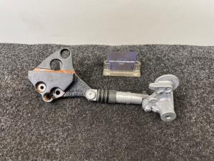 Nieuwe Spanner multiriem Chrysler PT Cruiser 2.2 CRD 16V Prijs € 121,00 Inclusief btw aangeboden door Van Kronenburg Engines