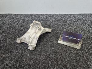 Gebruikte Motorsteun Audi S4 (B6) 4.2 V8 40V Prijs € 25,00 Inclusief btw aangeboden door Van Kronenburg Engines