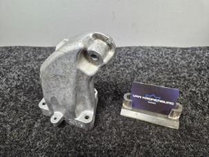 Gebruikte Motorsteun Mercedes E (W212) E-350 BlueTec V6 24V Prijs € 33,00 Inclusief btw aangeboden door Van Kronenburg Engines