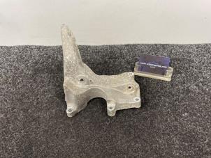 Gebruikte Motorsteun Audi RS 4 Avant (B7) RS4 4.2 V8 40V Prijs € 25,00 Inclusief btw aangeboden door Van Kronenburg Engines