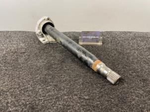 Tussenas van een Opel Astra J (PC6/PD6/PE6/PF6) 2.0 CDTI 16V 160 Ecotec 2012