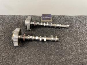 Nieuwe Nokkenas set Ford Focus 3 1.0 Ti-VCT EcoBoost 12V 100 Prijs € 174,95 Inclusief btw aangeboden door Van Kronenburg Engines