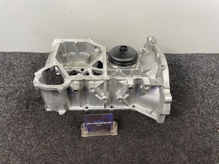 Carterpan Mercedes A (177.0), 2018 / 2026 1.3 A-160 Turbo 16V, Hatchback, Benzine, 1.332cc, 80kW (109pk), FWD, M282914, 2018-06 / 2026-12, 177.082 (Gebruikt)