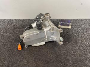 Gebruikte EGR koeler Audi Q5 (8RB) 3.0 TDI V6 24V Quattro Prijs € 139,95 Inclusief btw aangeboden door Van Kronenburg Engines