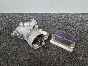 Gebruikte Oliefilterhuis Mercedes ML III AMG (166) 5.5 ML-63 AMG V8 32V Biturbo Prijs € 121,00 Inclusief btw aangeboden door Van Kronenburg Engines