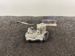 Gebruikte Stelmotor inlaatspruitstuk Audi A4 Quattro (B8) 3.0 TDI V6 24V Prijs € 54,95 Inclusief btw aangeboden door Van Kronenburg Engines