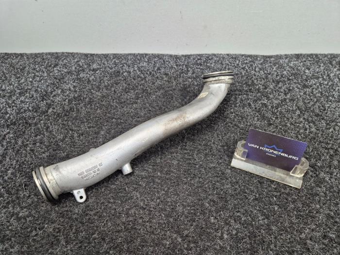 Gebruikte Intercooler Buis BMW X6 (E71/72) M50d 3.0 24V Prijs € 60,50 Inclusief btw aangeboden door Van Kronenburg Engines