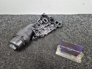 Gebruikte Oliefilterhuis BMW X1 (F48) xDrive 25e 1.5 12V TwinPower Turbo Prijs € 70,00 Inclusief btw aangeboden door Van Kronenburg Engines