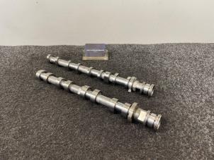 Gebruikte Nokkenas set BMW M5 (F10) 4.4 V8 32V TwinPower Turbo Prijs € 484,00 Inclusief btw aangeboden door Van Kronenburg Engines