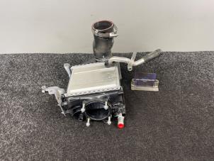 Gebruikte Intercooler Mercedes C AMG (C205) 4.0 C-63 AMG V8 Biturbo Prijs € 450,00 Inclusief btw aangeboden door Van Kronenburg Engines