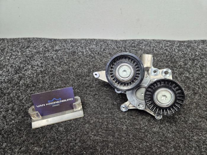 Gebruikte Spanner multiriem Mercedes S AMG (W222) 4.0 S-63 L AMG V8 Turbo 4-Matic+ Prijs € 59,96 Inclusief btw aangeboden door Van Kronenburg Engines