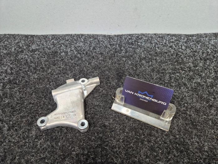 Gebruikte Dynamosteun boven Mercedes C-Klasse AMG (W205) C-63 AMG 4.0 V8 Biturbo Prijs € 30,00 Inclusief btw aangeboden door Van Kronenburg Engines