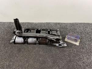 Gebruikte Olie aanzuigbuis Mercedes C AMG (C205) 4.0 C-63 AMG V8 Biturbo Prijs € 99,95 Inclusief btw aangeboden door Van Kronenburg Engines