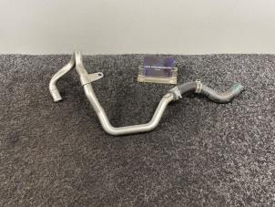 Gebruikte Waterpijp Mercedes SL AMG (R231) 5.5 63 AMG V8 32V Prijs € 35,01 Inclusief btw aangeboden door Van Kronenburg Engines