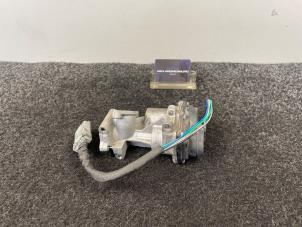 Gebruikte EGR Klep Landrover Range Rover III (LM) 3.6 TDV8 32V Prijs € 199,95 Inclusief btw aangeboden door Van Kronenburg Engines