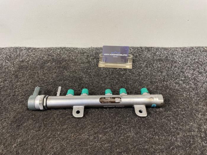 Gebruikte Injector brug Jeep Grand Cherokee (WK/WK2) 3.0 CRD V6 24V Prijs € 49,95 Inclusief btw aangeboden door Van Kronenburg Engines