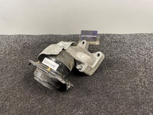 Gebruikte Motorsteun Jeep Grand Cherokee (WK/WK2) 3.0 CRD V6 24V Prijs € 99,99 Inclusief btw aangeboden door Van Kronenburg Engines