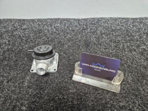 Gebruikte Thermostaathuis Mercedes S (W220) 5.8 S-600L V12 36V Prijs € 60,50 Inclusief btw aangeboden door Van Kronenburg Engines